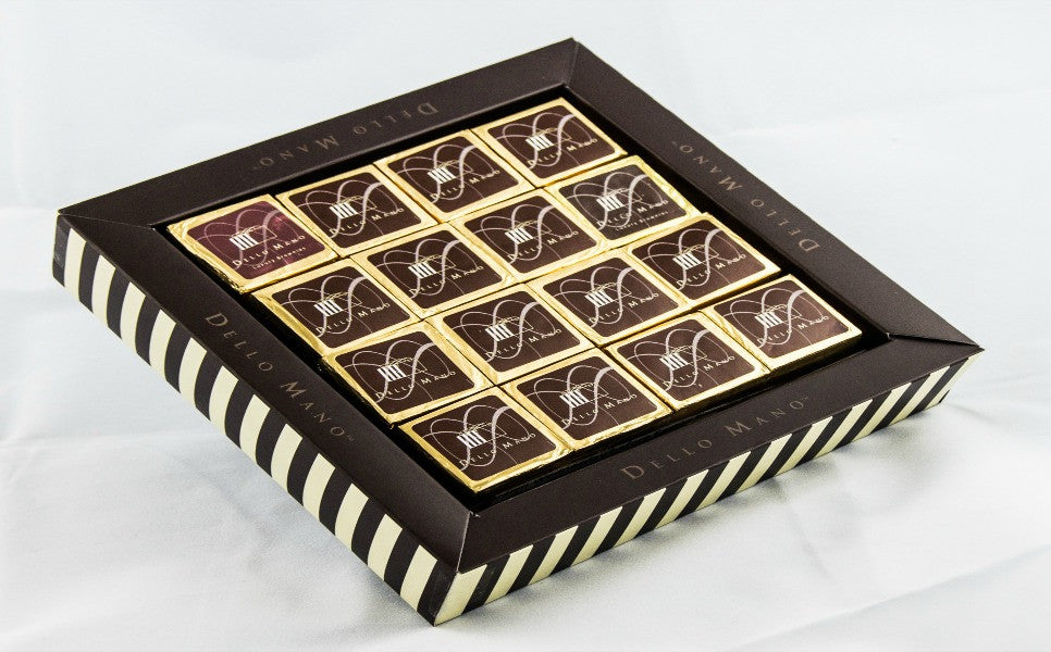 dello mano gift box brownies